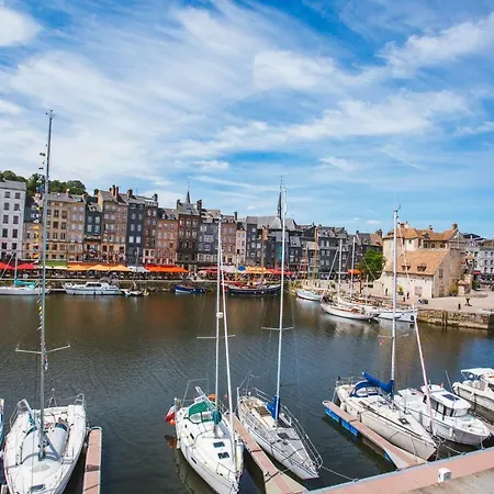 Vieux Bassin アパート