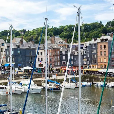 Vieux Bassin アパート オンフルール